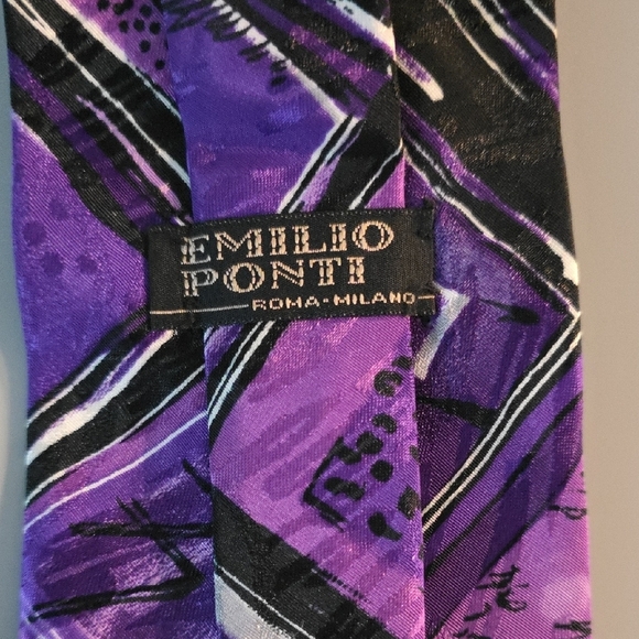 (J28) Purple Patterned Tie - Picture 2 of 4